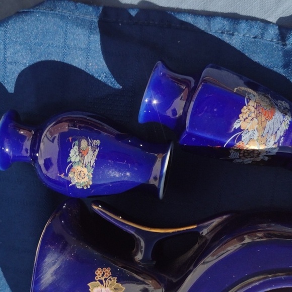 Cobalt Blue Vases&Mantle Clock with Gold Courting - Picture 2 of 4